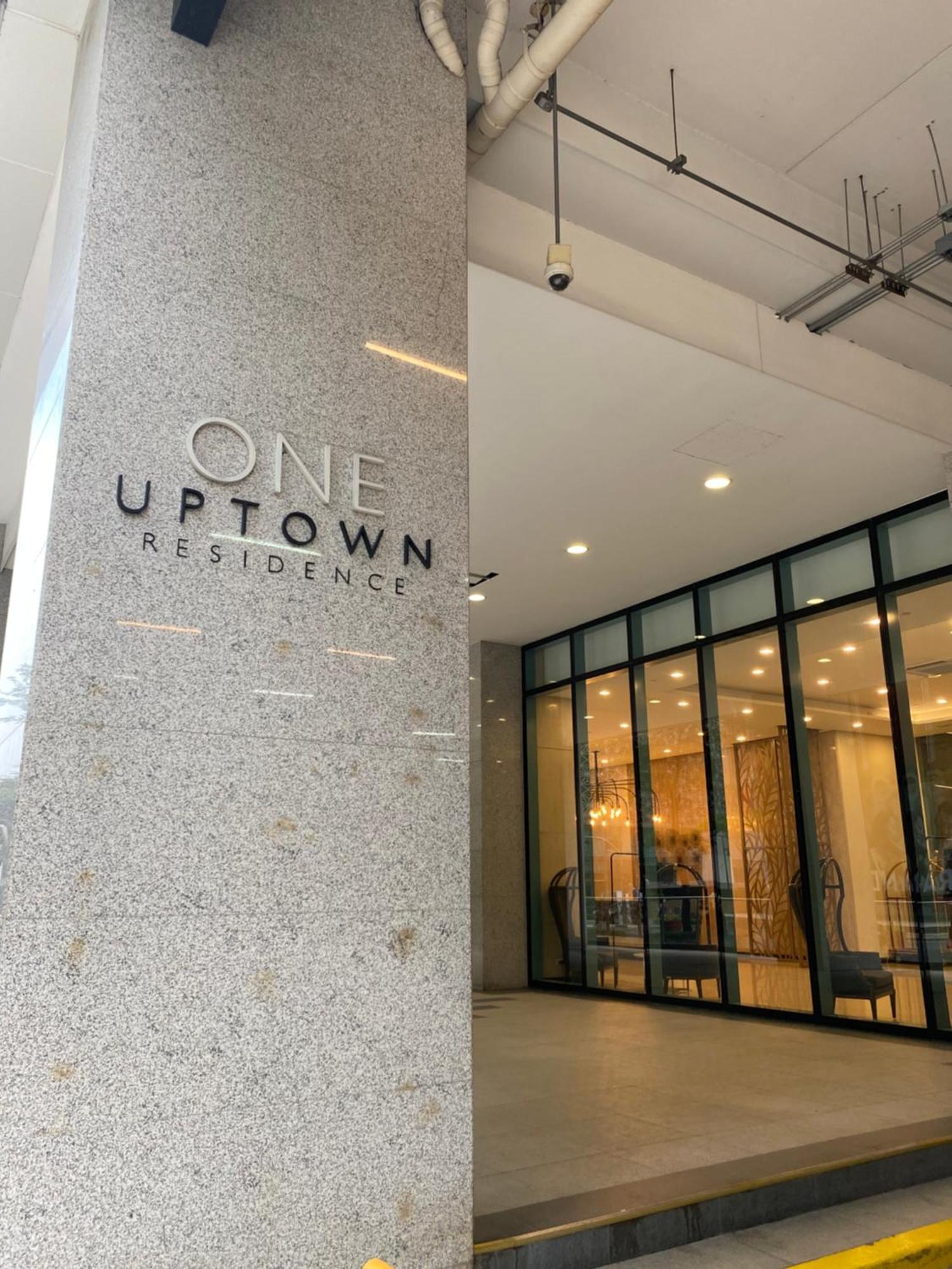 1 Bedroom Uptown Bgc Across Uptown Mall Manila Exterior foto