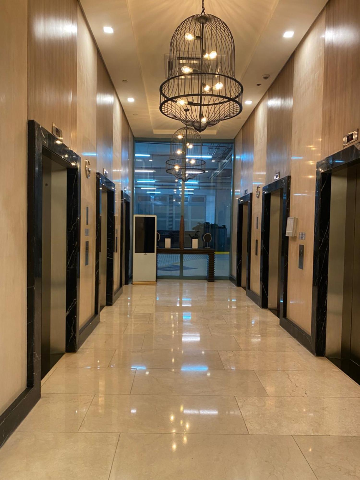 1 Bedroom Uptown Bgc Across Uptown Mall Manila Exterior foto